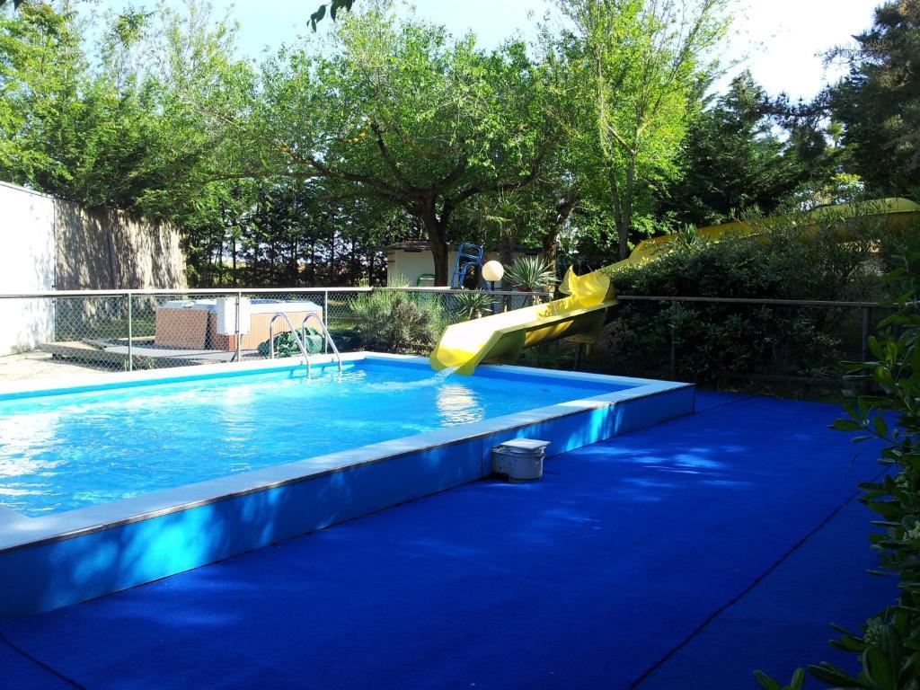 קוואלינו-טראפורטי Holiday Center Valdor מראה חיצוני תמונה