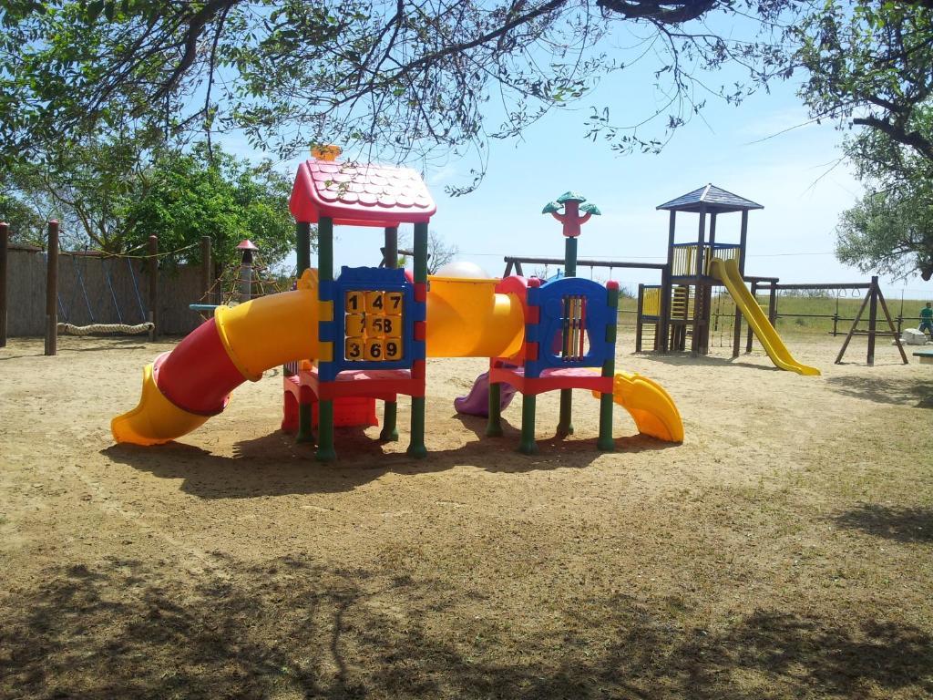 קוואלינו-טראפורטי Holiday Center Valdor מראה חיצוני תמונה